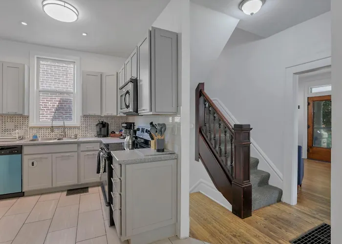 Housepitality - The Maynard Manor *