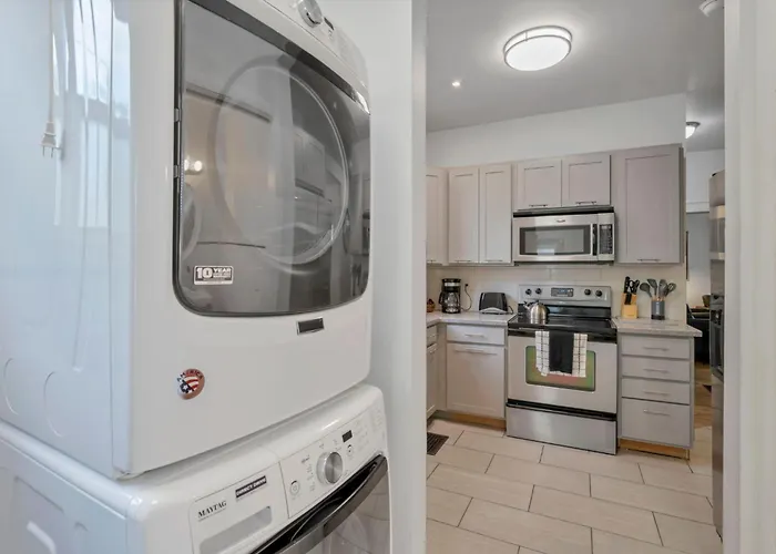 Holiday home Housepitality - The Maynard Manor *