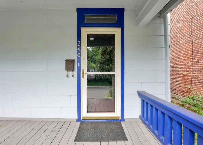 Housepitality - The Maynard Manor