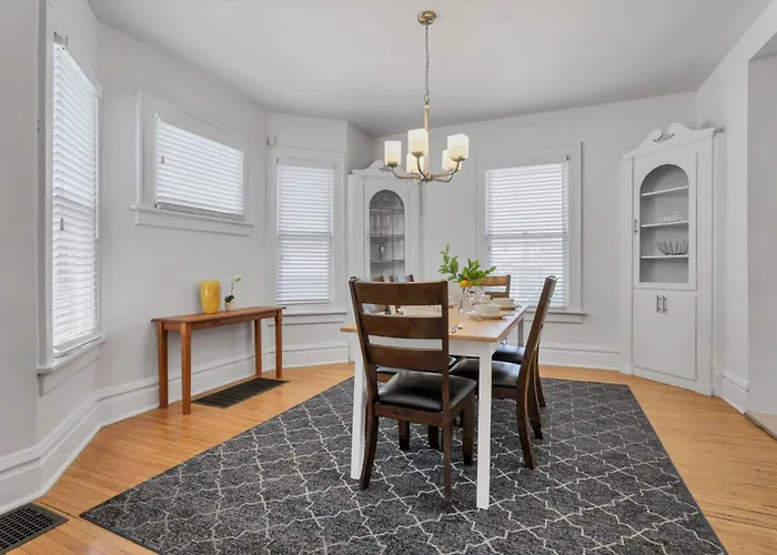 Holiday home Housepitality - The Maynard Manor